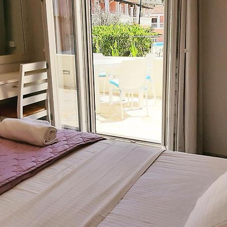 The Central Suites Kassiopi Dış mekan fotoğraf