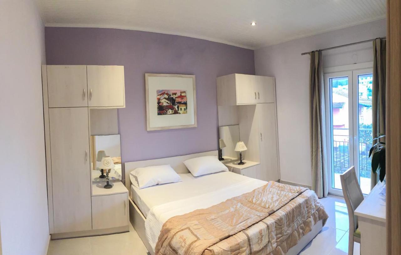 The Central Suites Kassiopi Dış mekan fotoğraf
