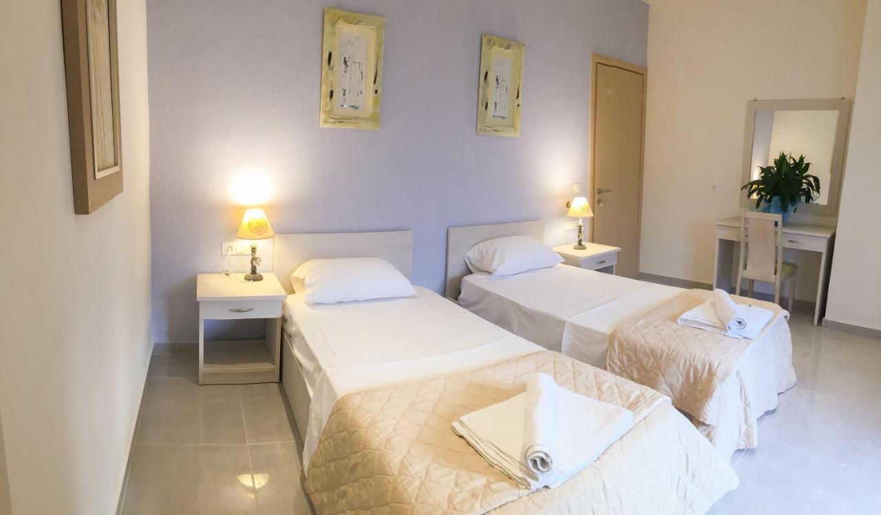 The Central Suites Kassiopi Dış mekan fotoğraf